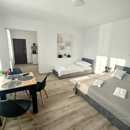Monato Frühstückspension 3*