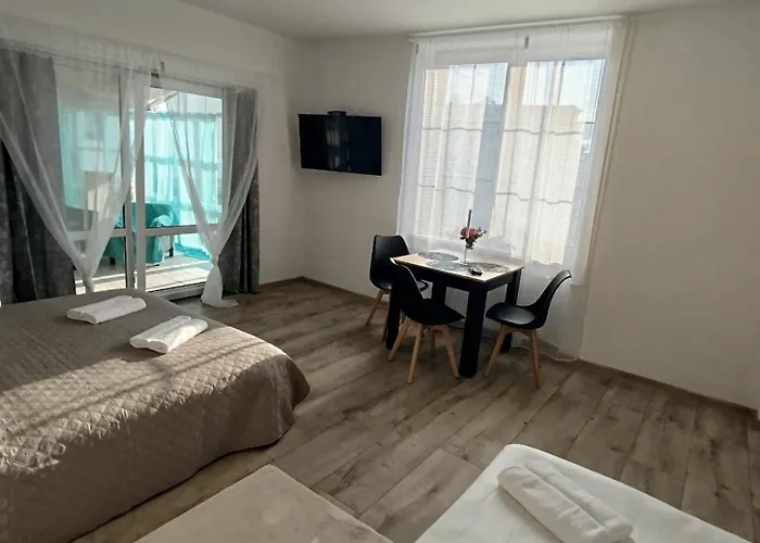 Frühstückspension Monato 3*